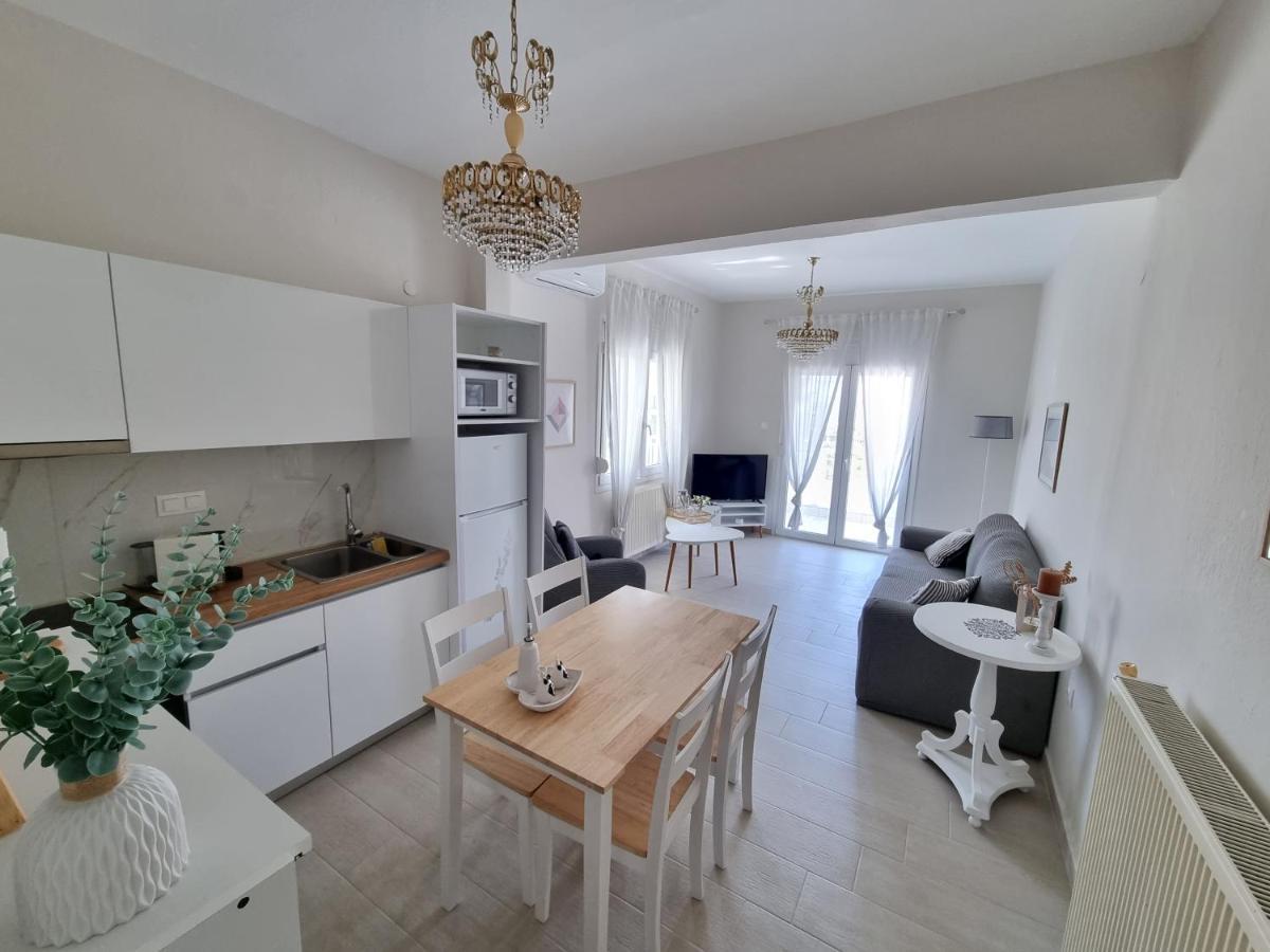 Our Home-Fully Renovated Apartments And Studios By The Sea 尼基季 外观 照片