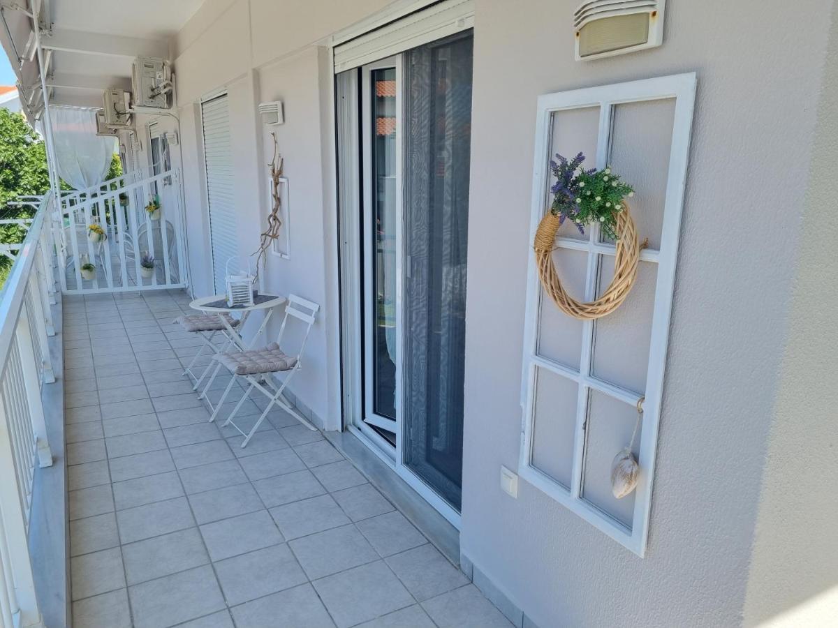 Our Home-Fully Renovated Apartments And Studios By The Sea 尼基季 外观 照片