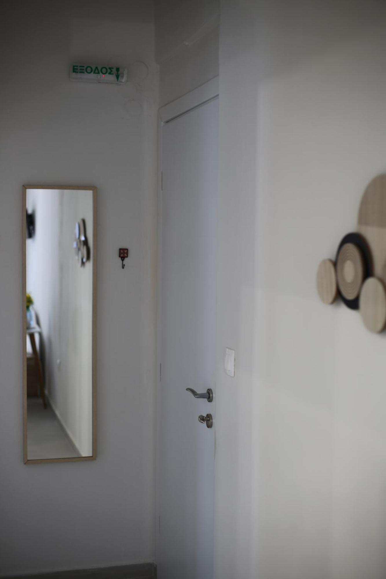 Our Home-Fully Renovated Apartments And Studios By The Sea 尼基季 外观 照片