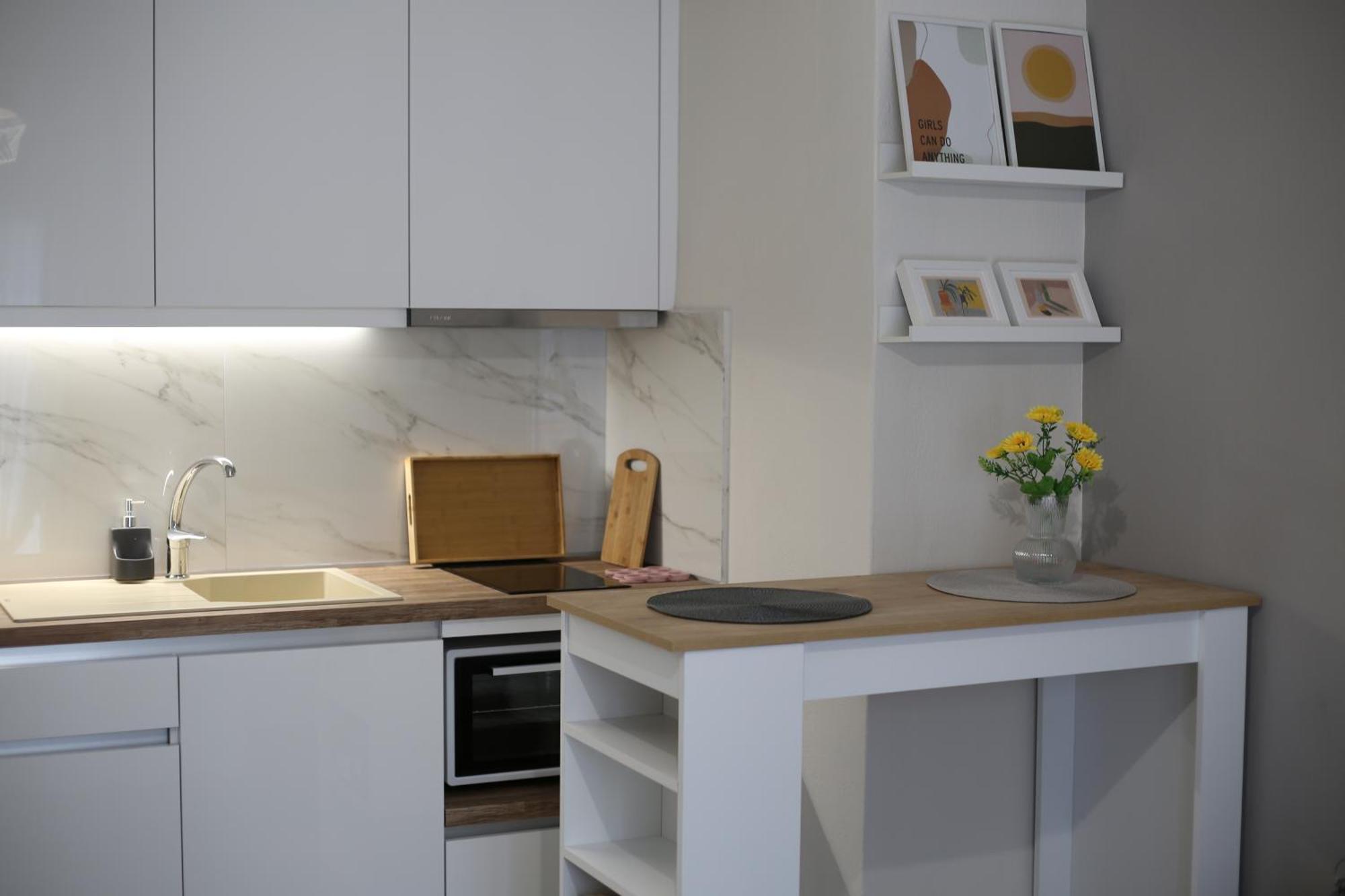 Our Home-Fully Renovated Apartments And Studios By The Sea 尼基季 外观 照片
