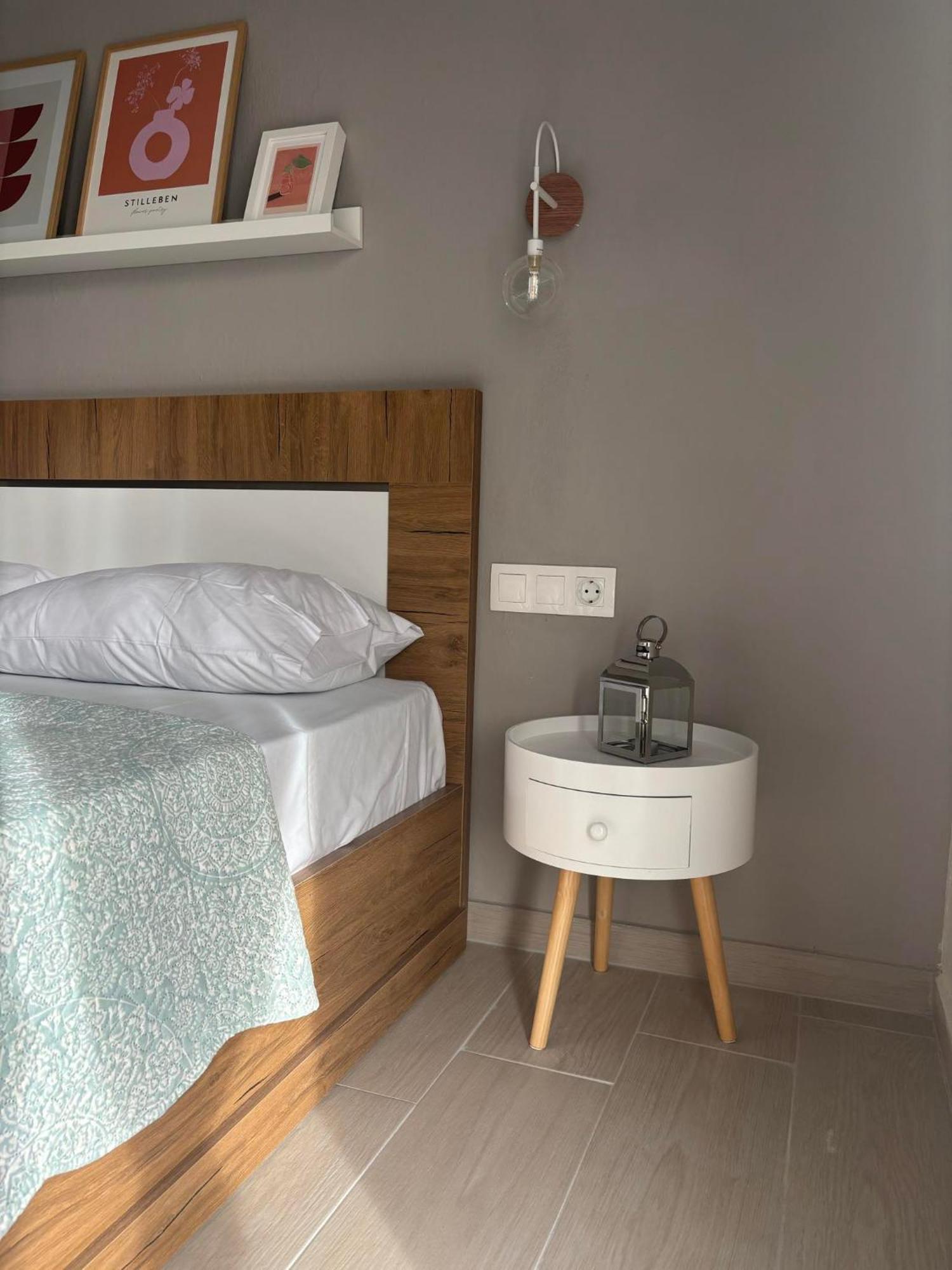 Our Home-Fully Renovated Apartments And Studios By The Sea 尼基季 外观 照片